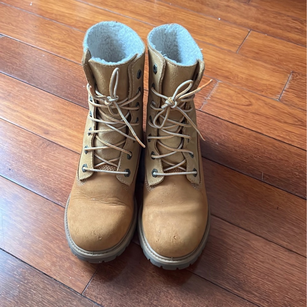 Timberland women’s size 6.5